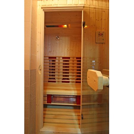 Garni Hotel Vila Milord Resort Palic Ngoại thất bức ảnh