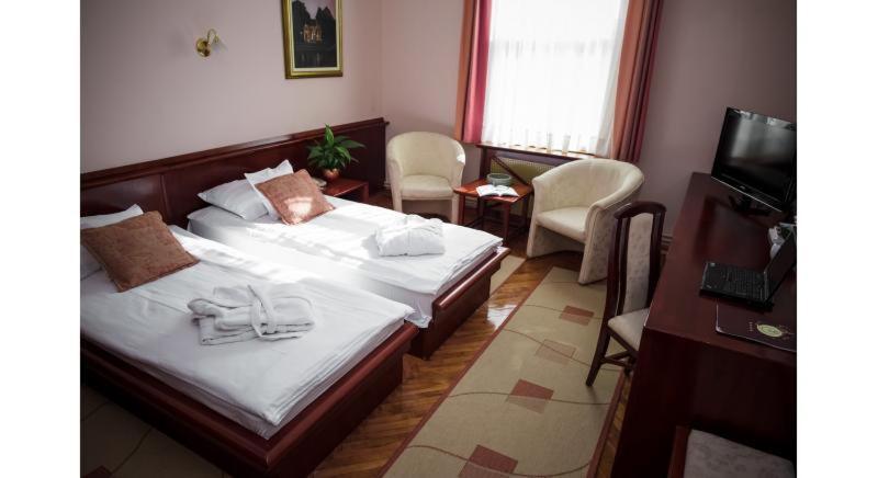 Garni Hotel Vila Milord Resort Palic Ngoại thất bức ảnh