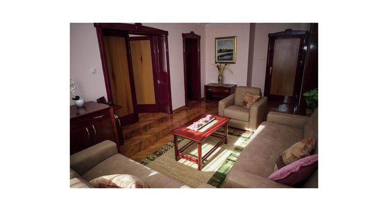 Garni Hotel Vila Milord Resort Palic Ngoại thất bức ảnh