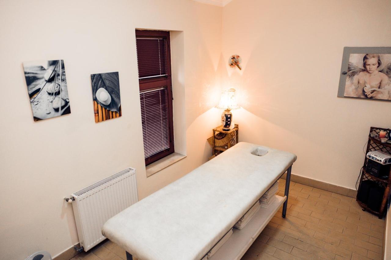 Garni Hotel Vila Milord Resort Palic Ngoại thất bức ảnh